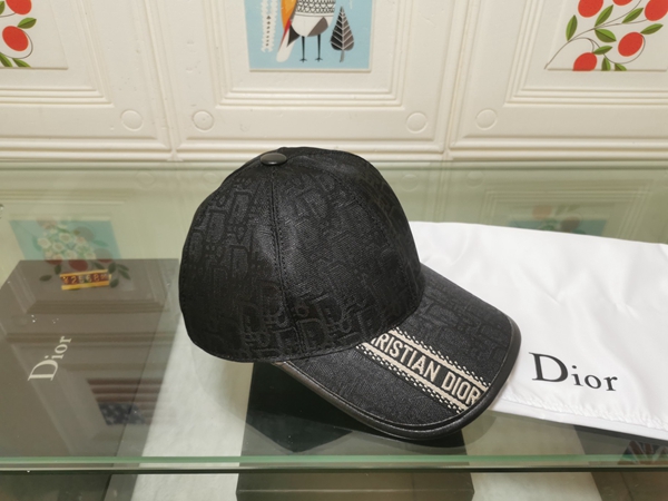 ブランド帽子正面デザイン